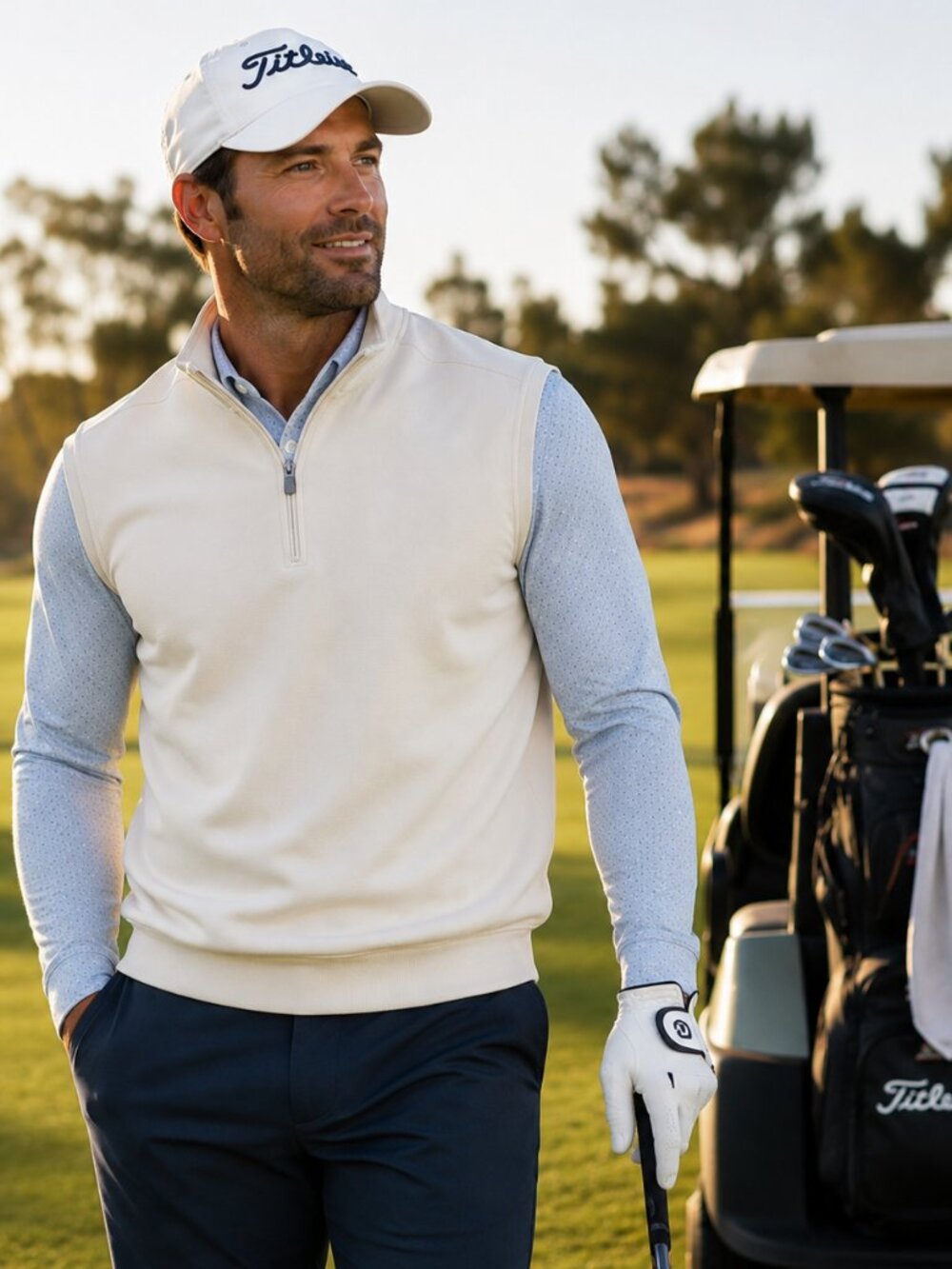BOLLÉ Beige Size Medium Golf Thermal Sleeveless Quarter-Zip Top